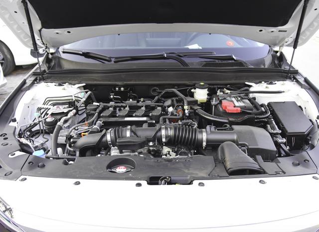 凯菲特K5电动汽车图片，堪称最廉价中级车，起亚K5凯酷为啥还是卖不动