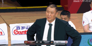 被誉为CBA传奇球员的孙军，为什么会在比赛中对裁判闫军破口大骂呢？