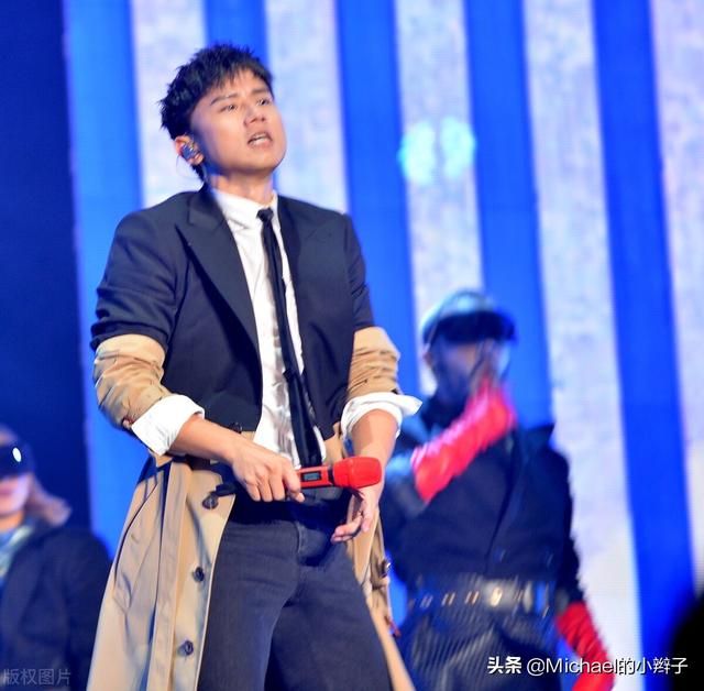为什么叫张杰闰土:《歌手》排名剧透，张杰为何被全网喷滚出第五季？