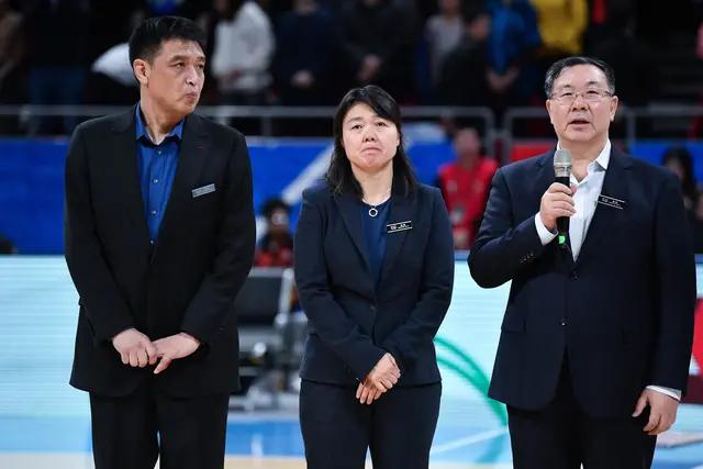 首钢男篮最新消息，冠军教头进入教练组，为什么秦晓雯不启用闵鹿蕾？
