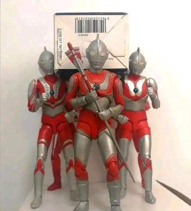 迷你世界为什么不是因为抄袭而下架的,他为什么能活那么久？