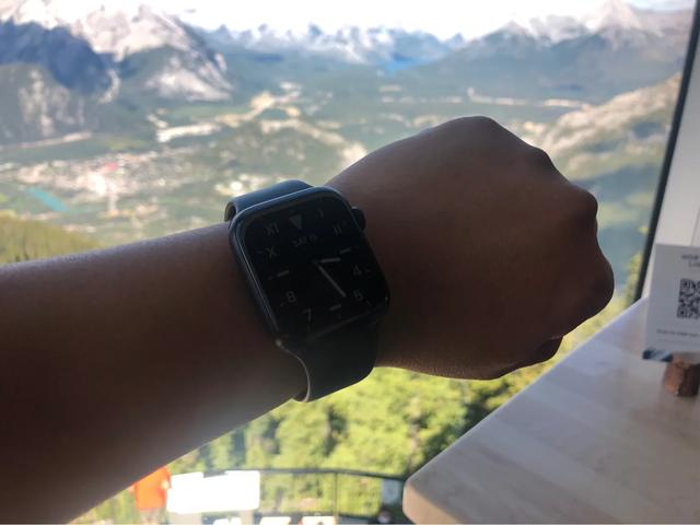 头条问答 Apple Watch五代40ｍｍ和44mm男生买哪款好 金子毅的回答 0赞