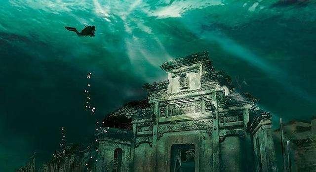 看过《盗墓笔记》的,谁能通过绘画把张家古楼构造图给描绘出来？