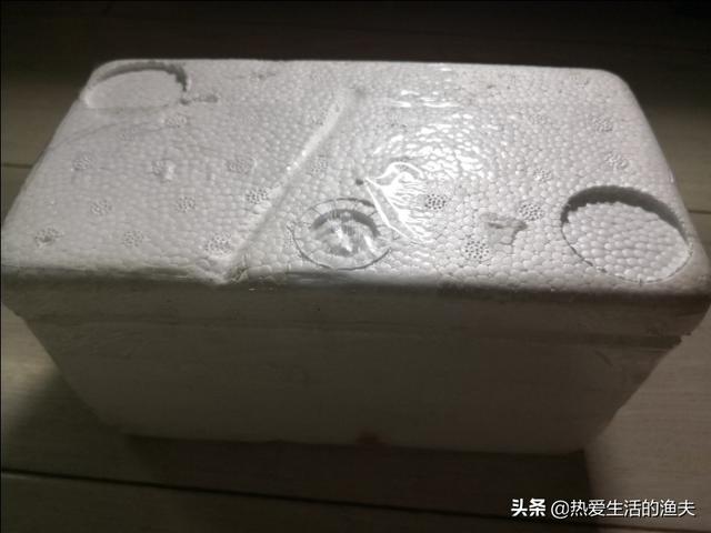 金鱼炸鳞传染其他鱼吗:金鱼可不可以快递？要回家了，可是这养的鱼儿怎么办？