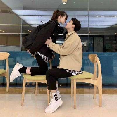 男属龙女属鸡的婚姻相配吗,属蛇的男和属龙的女在一起好不好？