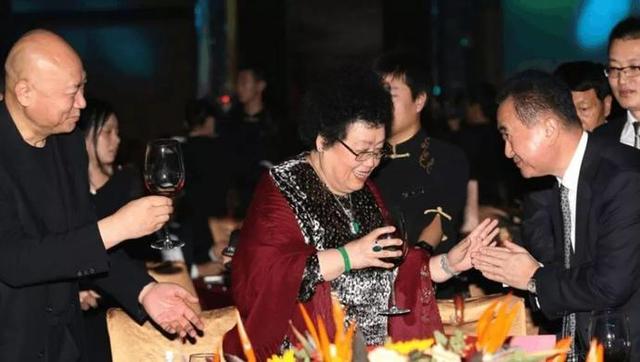 紫檀主持人:为什么唐僧扮演者的老婆被称为“紫檀女王”