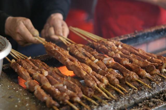 快夏天了，摆摊卖什么能月入3-5万