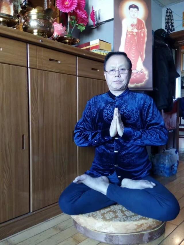 打坐单盘,比如说昨天是右脚在上,今天想换左脚行吗?-百科网