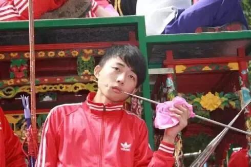 山东泰安闹伴娘事件:闹婚事件最常出现的省份是山东，这事你怎么看？