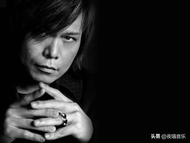 陈文佩:娱乐先锋排关注：你怎么看，伍佰开了一场，自己不用唱的演唱会？
