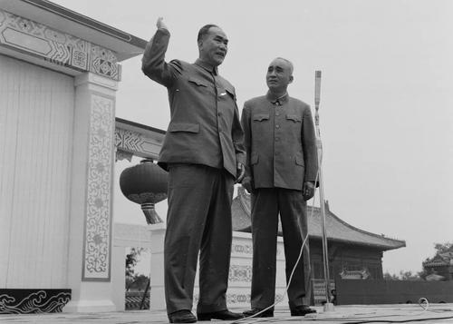 吴兆南:侯家不是相声名家吗？为什么侯耀华作为长子，他却不说相声？
