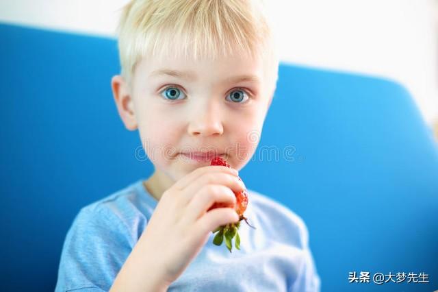 匈牙利牧羊犬了解一下:你知道匈牙利哪些冷知识？ 匈牙利长毛牧羊犬