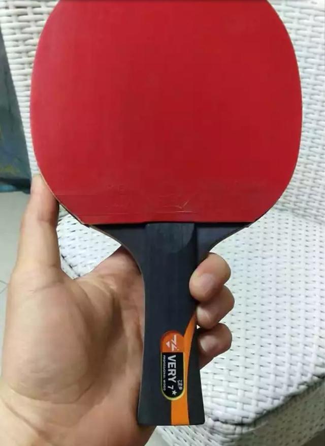 乒乓球套胶哪个牌子好,容易发出好球？