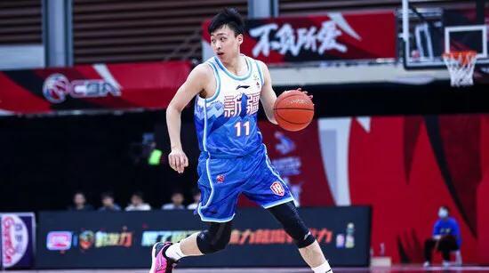 据说新疆与广厦比赛结束之后，齐麟独自一人呆在球馆加练，他是怎样的心态呢？