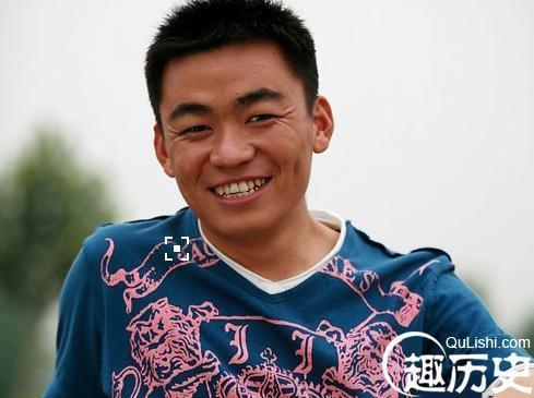 八两金的老婆:人丑，没钱，还能找女朋友吗？