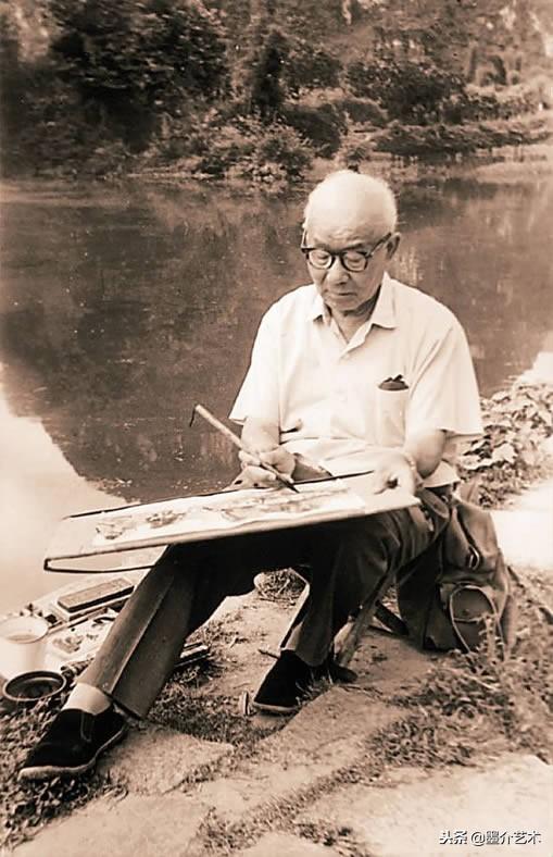 他出生地是在山东省的高唐县,同时他是一位书法家,画家,还是艺术方面