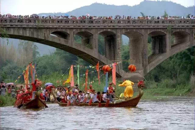 渡渡鸟复活了作文，端午节即将来临，节日期间的传统文化活动“龙舟竟渡”你知多少