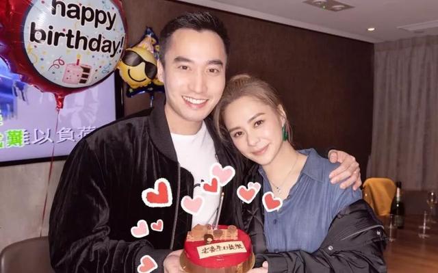 伍娇离婚:#阿娇赖弘国离婚#是真的离婚了吗？