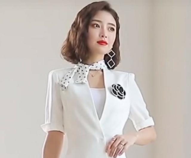 四级主任科员调事业单位如何套工资？