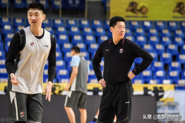 李春江:李春江和郭士强，你最喜欢哪一位？为什么？