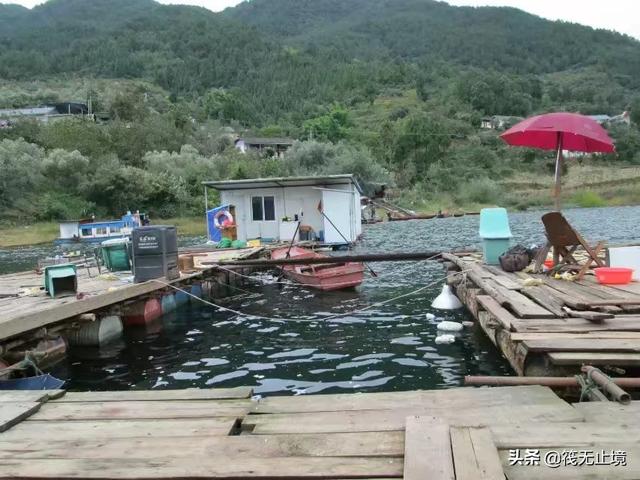 海钓活饵可以用泥鳅:筏钓中，他们挂泥鳅做钓饵，效果真的有那么好吗？