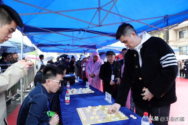 从最新的等级分排名看,王天一的慢棋水平是否已经天下无敌了？