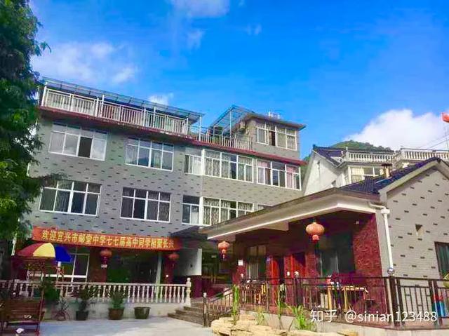 上海中老年<a href=https://maguai.com/list/52-0-0.html target=_blank class=infotextkey>旅游</a><a href=https://maguai.com/personal/ target=_blank class=infotextkey><a href=https://maguai.com/group/ target=_blank class=infotextkey>微信群</a></a>:为什么上海老年人喜欢<a href=https://maguai.com/list/52-0-0.html target=_blank class=infotextkey>旅游</a>，而且都是一群人去？(老年人为什么要去<a href=https://maguai.com/list/52-0-0.html target=_blank class=infotextkey>旅游</a>)