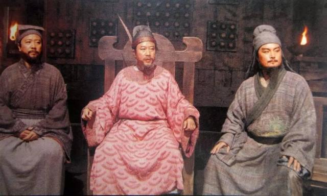 宋江等人拥有得天独厚的优势,为什么最后要接受朝廷的诏安？