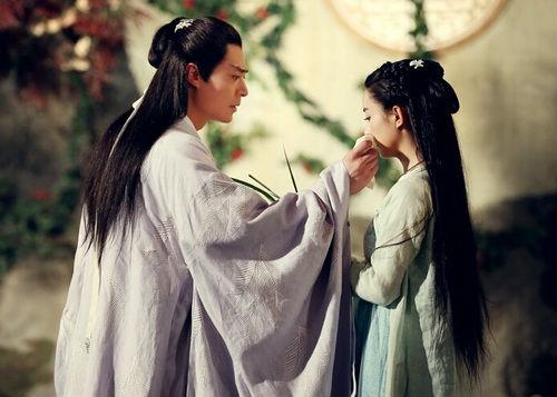 杀阡陌和白子画谁厉害:《花千骨》白子画为什么不解散长留