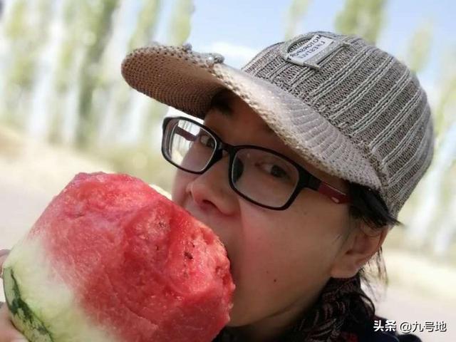 教你分辨俊介君是什么品种:请问各位大神，这个款月季是什么品种了？谢谢？