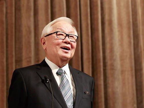 台湾藏獒之父:台积电创始人张仲谋，他是一个什么样的人目前还能左右台积电么？