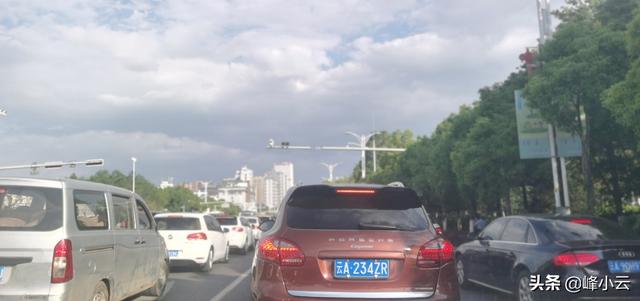 无限流量卡,请问朋友们,移动、联通、电信,哪家套餐比较优惠？