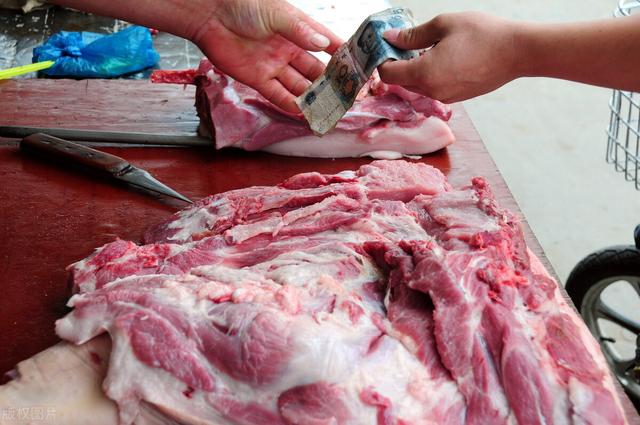 为什么现在猪肉的价格已经跌破了养猪的成本,但是猪肉价格还在降？