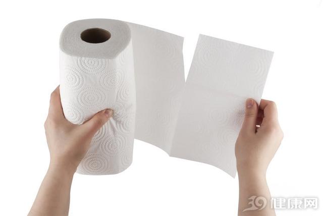女性小便后屁股要不要擦，为什么女生上洗手间一定要带纸巾