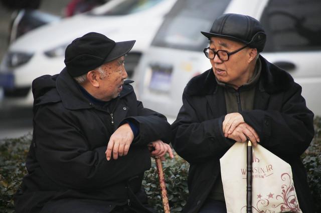 2021年养老金上调后，退休老人每月养老金3200元，算是什么水平？插图25