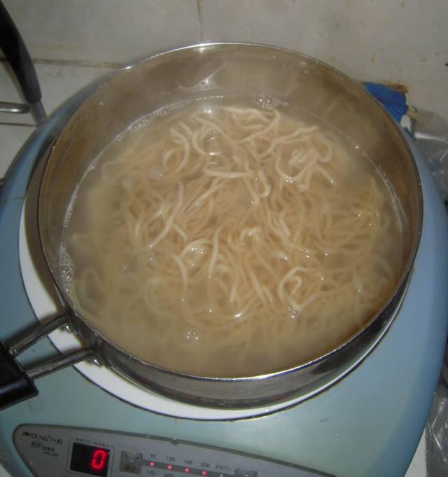 辣鸡面,辣鸡面怎样炒辣鸡才好吃？