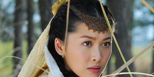 小龙女彤彤图片:好爸爸人设的背后，你真以为张碧晨未婚生女这事这么单纯吗？
