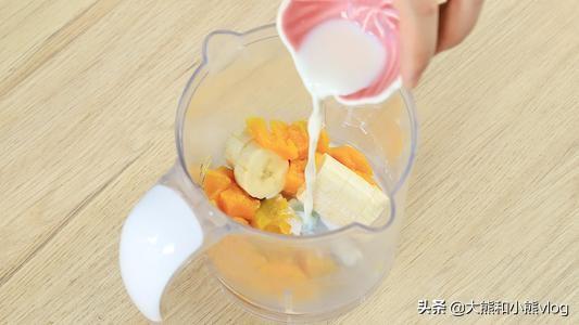 母乳喂养的宝宝，1岁三个月了，大家辅食都是怎么安排的？