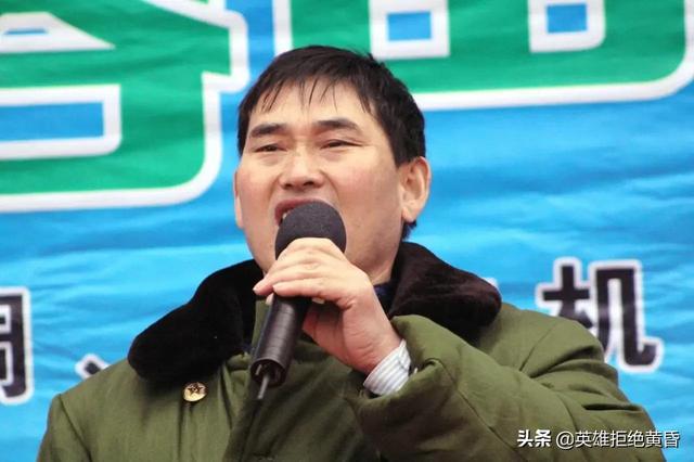 张晓磊举报大衣哥利益使然还是二人唱双簧联手炒作