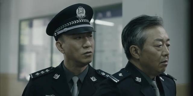 林浩是谁的干儿子:热播剧《扫黑风暴》里林浩是局长的干儿子，为什么和黄希不认识？