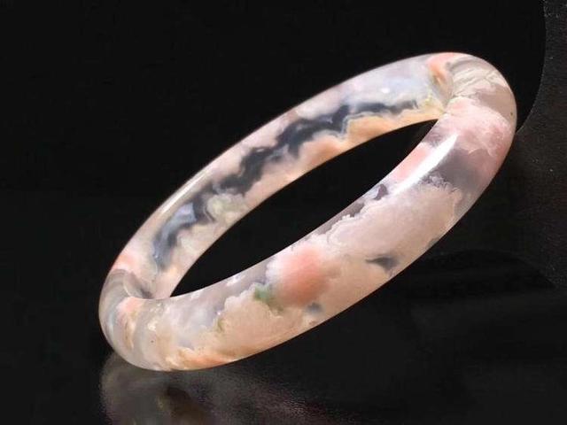 头条问答 - 樱花玛瑙手镯注胶对身体有害吗?(14个回答)