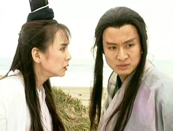 灭绝师太亲手杀死了纪晓芙杨逍为什么从来没有找灭绝报仇