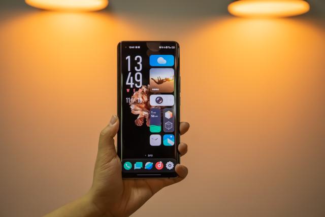 是谁开发出手机曲面屏这种“反人类设计”？你怎么看？插图36