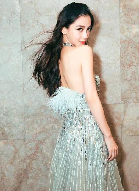 baby现身医院就医:Angelababy到底整容没