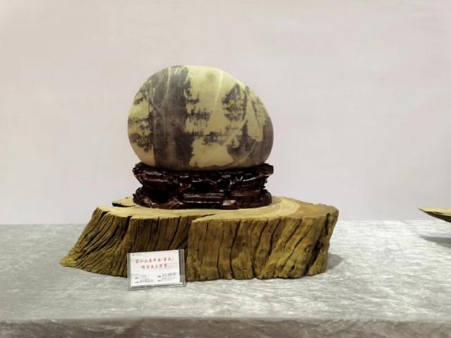 鼠年快要到了,鼠作为十二生肖之首,具有聚财之寓意,大家手上有鼠相的美石吗？