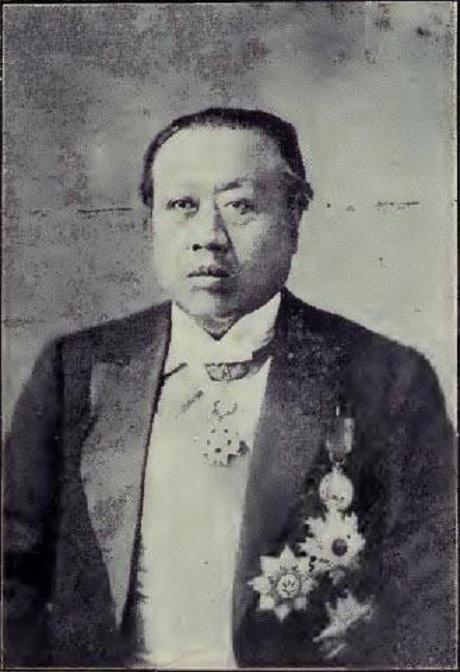 狠狠地李弘基:奔走权贵之门，攀附如演丑剧：政治家李盛铎有怎样的行迹
