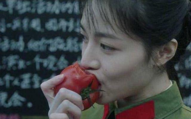钟楚曦性格:昆凌和钟楚曦在《奔跑》中表现怎么样