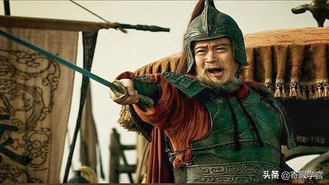 袁绍、袁术为何不顾朝中袁氏而反董卓导致袁魁被灭门，袁氏势力大损？
