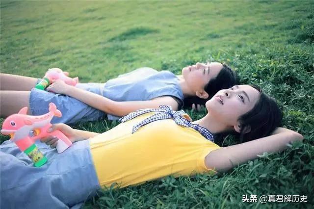 为什么女生约会喜欢穿裙子，为什么现在女孩都喜欢穿吊带和超短裙