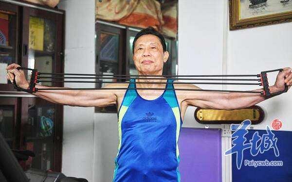 严家满:男人怎么健身才能更年轻？